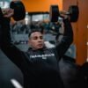 Entrenamiento de hombros todoterreno para hacerlos grandes de forma eficaz