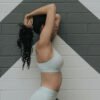 Los 10 mejores ejercicios de Pilates Pared para fortalecer tus brazos en casa