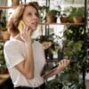 Google continúa rediseñando su buscador con IA. Su nueva función habla por teléfono con negocios en tu nombre