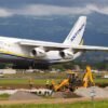 Ucrania ha devuelto la vida a uno de sus gigantes del cielo: el mítico An-124 llevaba años atrapado y ahora vuela de nuevo