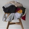 Adiós a la ropa tirada sobre la cama o sobre la silla: Este perchero de Aldi es el más práctico para tener tus prendas ordenadas y a mano