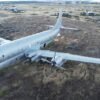 Algunos aviones antiguos acaban en museos. Estos se subastan desde 25 dólares por un alquiler impago