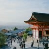 Hay tanto turista por metro cuadrado que Japón ha tenido una idea: freírlos a impuestos para que paguen el mantenimiento