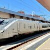 Renfe tiene perdidos tres trenes AVRIL y un problema aún más grave: aún no sabe cuándo los va a recibir